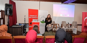 osmangazi-belediyesinden-kadin-sagligina-farkindalik-paneli.jpg