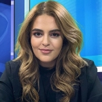 genc-gazeteci-almina-besra-babar-babasinin-hayatini-yazdi.jpg