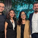 turk-sinemasinin-sultani-turkan-soraydan-alpi-dis-hastanesine-anlamli-ziyaret.jpg