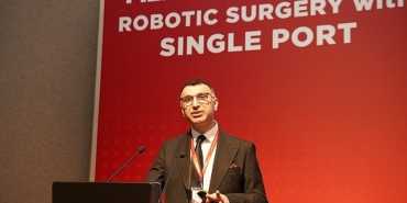 30-ulkeden-200den-fazla-hekim-single-port-teknolojisini-istanbulda-tartisti.jpg