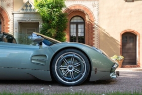 pirelli-cyber-tyre-ile-yollarda-pagani-utopia-roadster-ile-1-500-kilometrelik-surus.jpg