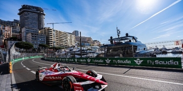 nissan-formula-e-takimi-2019dan-bu-yana-ilk-kez-sanyaya-donuyor.jpg