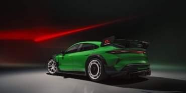 pirelli-p-zero-trofeo-rs-donanimli-porsche-taycan-turbo-gt-manthey-kiti-ile-nurburgring-rekorunu-kirdi.jpg