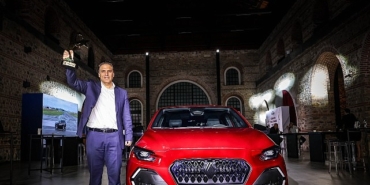 turkiyenin-lideri-renault-clio-simdi-de-turkiyede-yilin-otomobili.jpg