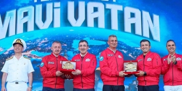 buyukakin-buyuk-gurur-yasadik.jpg